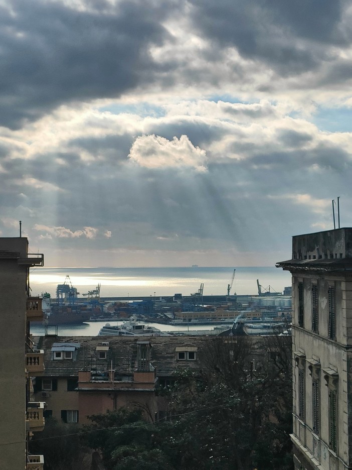 Meteo, mattinata serena in Liguria, nel pomeriggio possibili rovesci sulle Alpi