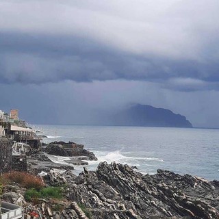 Meteo, instabilità e possibili forti temporali tra mercoledì e giovedì: Arpal emette il bollettino di vigilanza