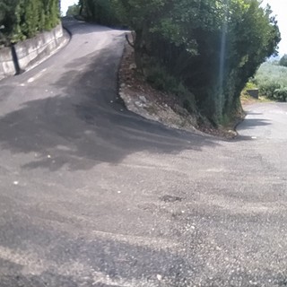 Giustenice, conclusi i lavori di ripristino del manto stradale in via Boetti - località Paolin (FOTO)