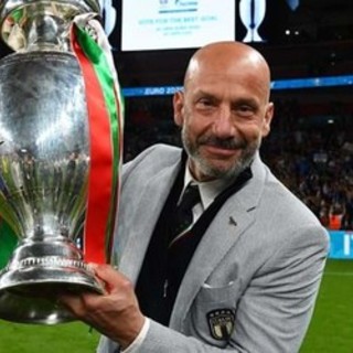 Calcio. Un minuto di silenzio su tutti i campi per Gianluca Vialli. Gravina: “Quello che ha fatto per la maglia azzurra non sarà mai dimenticato”