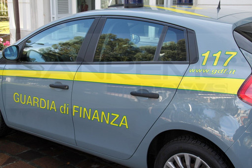 Guardia di Finanza, bando di Concorso per il reclutamento di 10 tenenti in servizio permanente effettivo del ruolo tecnico-logistico-amministrativo