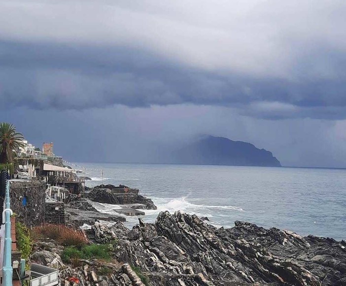 Meteo, instabilità e possibili forti temporali tra mercoledì e giovedì: Arpal emette il bollettino di vigilanza