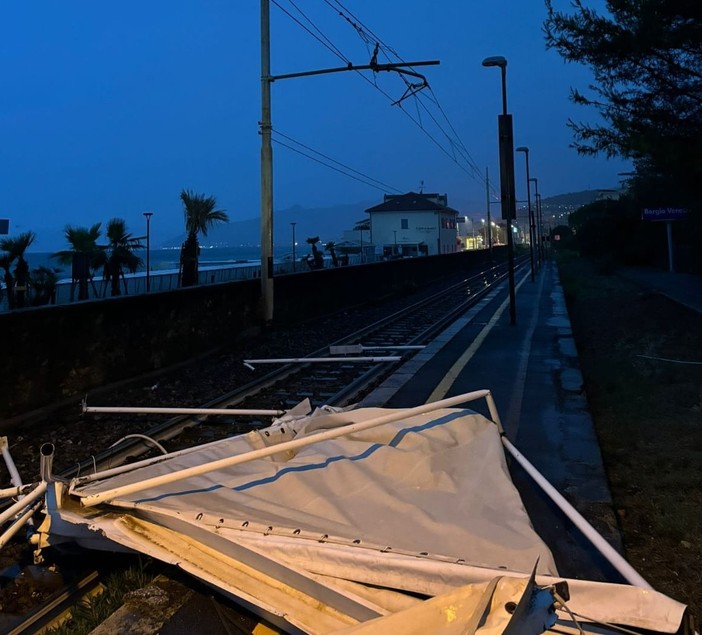 Maltempo, in graduale ripresa la circolazione ferroviaria sulla linea Genova-Ventimiglia