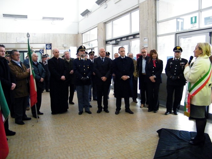 Albenga, lapide in memoria dei ferrovieri caduti in tutte le guerre