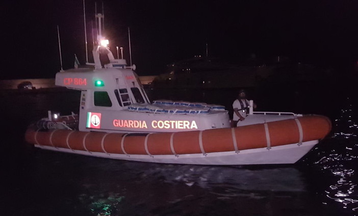 Corpo senza vita in mare a Varazze: disposta l'autopsia