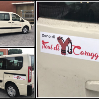 La Comunità di San Benedetto al Porto di Genova inaugura l'automezzo donato dai Fieui di Caruggi di Albenga
