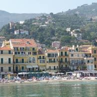 Alassio, truffa immobiliare a danno dei turisti: 8 denuncie