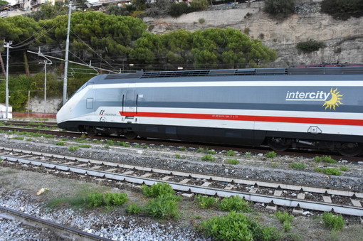 Gruppo FS, Trenitalia: disponibili i biglietti per i nuovi Intercity verso la Liguria