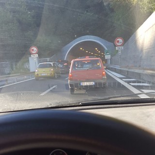 Incidente in galleria sulla A10 tra Borghetto e Albenga, tre vetture ed una moto coinvolte