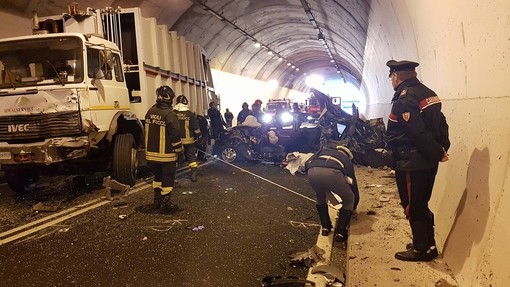 Alassio, incidente mortale sull'Aurelia bis: deceduto un giovane (FOTO e VIDEO)