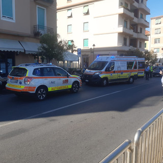 Albissola Marina, colpito da un'auto mentre si trovava in bici sull'Aurelia: un giovane ricoverato al San Paolo (FOTO)