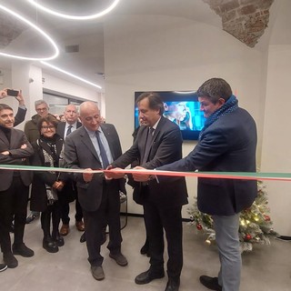 Savona, inaugurata in Piazza del Popolo la nuova filiale di Banca Alpi Marittime (FOTO E VIDEO)