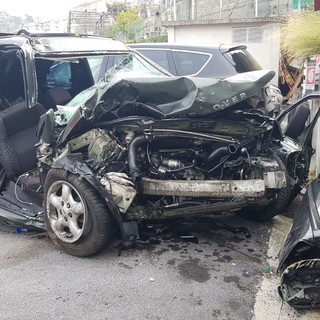 Terribile incidente lungo la via Aurelia tra Celle e Albisola: un morto e due feriti gravi (FOTO e VIDEO)