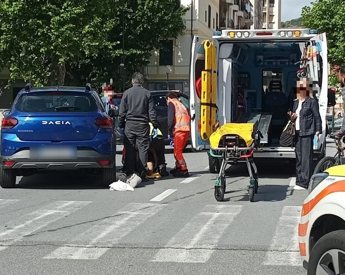 Savona, investimento pedonale in via delle Trincee: un codice giallo al San Paolo