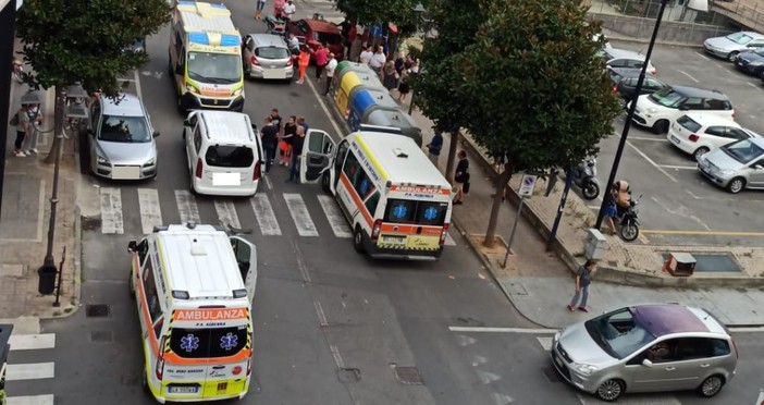Albenga, incidente tra auto: quattro i feriti