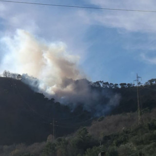 Andora: ormai quasi spento l'incendio a Conna