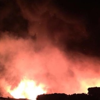 Incendio Cairo, Melis (M5S): &quot;Subito rilevamenti su aria e suolo, poi ricercare le cause&quot;