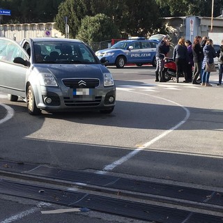 Savona, scontro tra moto e auto: un codice giallo al San Paolo