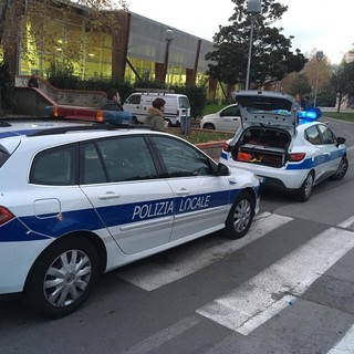 Savona, incidente sul lavoro al palazzetto dello sport: uomo trasportato in codice rosso al Santa Corona