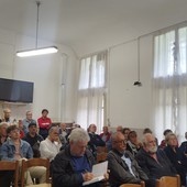 Rigassificatore, incontro molto partecipato a Ferrania: si punta a creare un comitato per resistere agli espropri