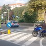 Savona, scontro tra un'auto e uno scooter in corso Ricci: una persona ricoverata