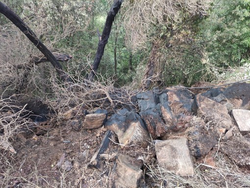 Incendio a Onzo: intervento dei Vigili del fuoco (FOTO)