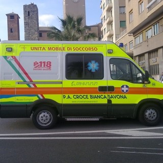 Moto travolge passeggino a Savona: neonato trasportato all'ospedale
