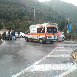 Incidente stradale a Finalborgo: disagi alla viabilità (FOTO e VIDEO)