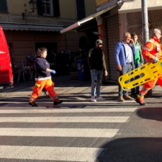 Investimento pedonale a Albisola: un ferito in codice giallo al San Paolo