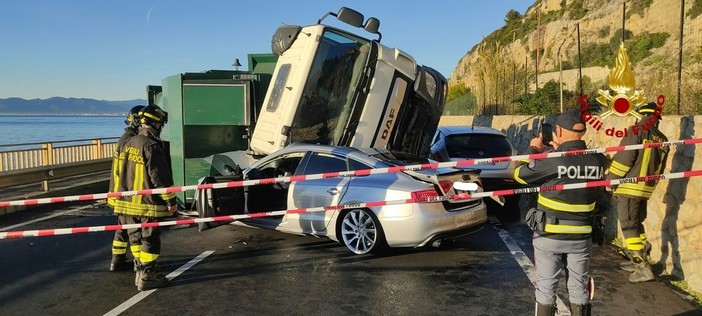 Incidente tra Finale e Borgio, riaperta alla viabilità l'Aurelia