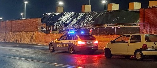 Savona, pedone investito in piazzale Amburgo: trasferito in codice giallo al San Paolo