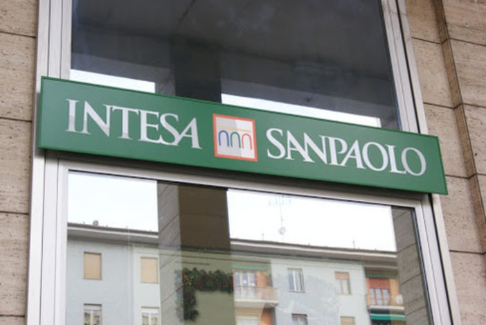 Intesa Sanpaolo &quot;rottama&quot; i libretti degli assegni