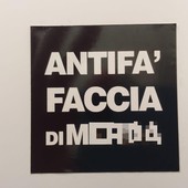 &quot;Antifà faccia di m...a&quot;, posizionato un cartello contro l'Anpi nella sede di Carcare