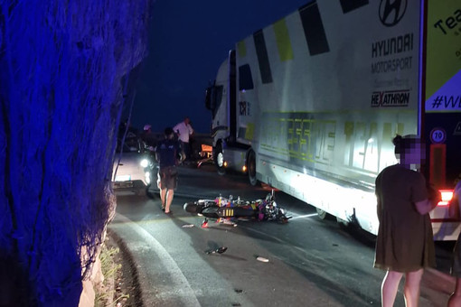 Capo Noli, incidente sull'Aurelia: giovanissimo centauro ricoverato al Santa Corona