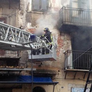 Savona, in fiamme un appartamento a Villapiana