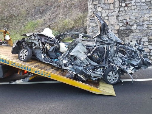 Alassio, incidente sull'Aurelia bis: perde la vita il 20enne Simone Canetto (FOTO e VIDEO)