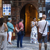 Successo per l'inaugurazione della mostra di Oscar Pelosi ad Albenga