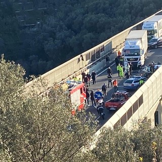 Incidente sulla A10 a Celle: intervento dell'elisoccorso (FOTO e VIDEO)