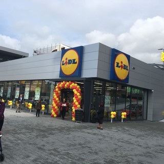 Savona, parcheggi Lidl chiusi di notte ai cittadini. Il vicesindaco Arecco: &quot;Devono rimanere aperti, sono pubblici&quot;