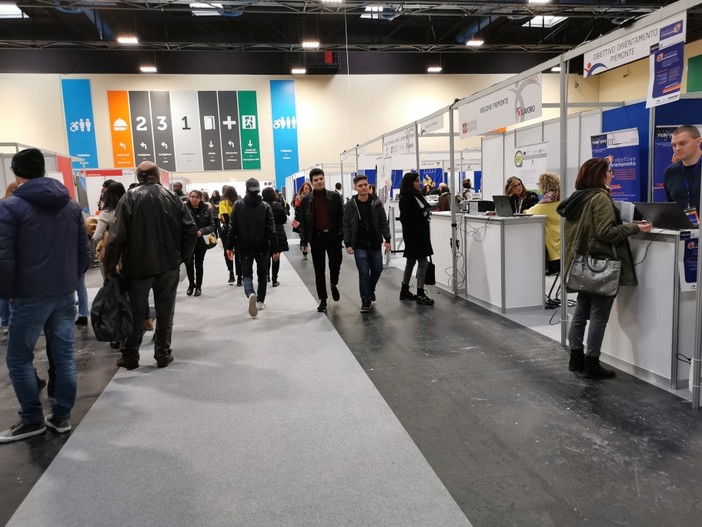 Forte partecipazione di pubblico alla prima giornata di Iolavoro, la job fair giunta alla 23sima edizione e dei Campionati dei Mestieri, Worldskills Piemonte