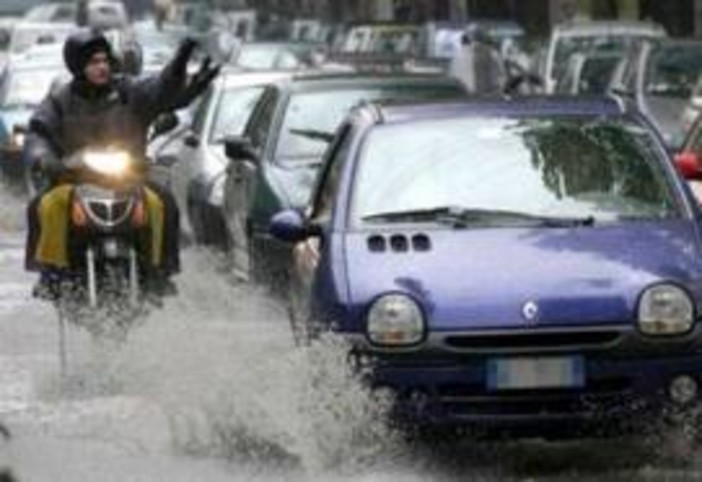 Prefettura, allerta meteo: non mettersi in auto