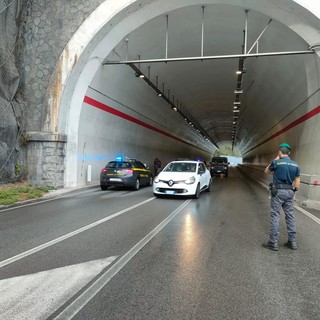 Savona, tamponamento sull'Aurelia in galleria Valloria: disagi al traffico nel pomeriggio