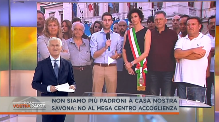 “Non siamo più padroni a casa nostra: no al mega centro accoglienza”: il sindaco di Savona Ilaria Caprioglio scende in piazza