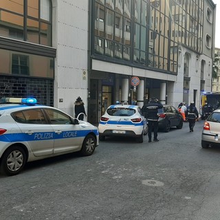 Savona, investimento pedonale in via Piave: un codice giallo al San Paolo (FOTO)