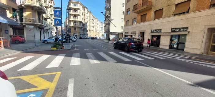 Ragazza investita da un'auto a Savona: codice rosso al San Paolo