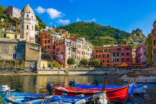 Vacanze in catamarano: l'itinerario perfetto alla scoperta della Liguria