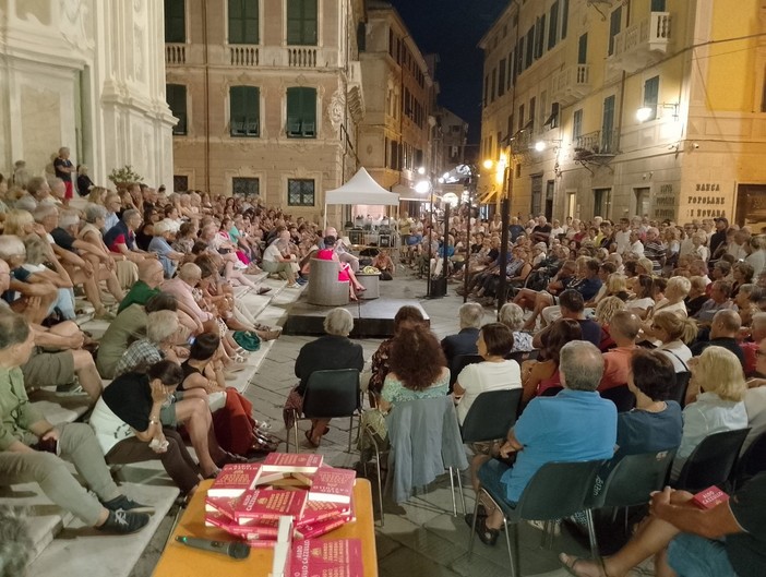 Finale, chiude la rassegna &quot;Un Libro per l'Estate&quot;. Franco Berrino presenta &quot;Fermare il Tempo&quot;