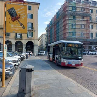 Taglio delle corse Tpl delle linee 2-2/ a Savona, la rabbia di una donna ipovedente: &quot;Ci siamo stufati&quot;