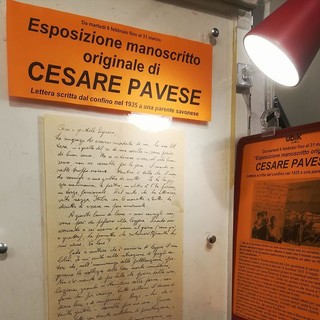 Savona, alla Ubik l'esposizione di una lettera originale di Cesare Pavese