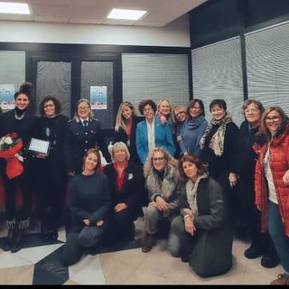 Telefono Donna Savona, conferito a Linda Cerruti il titolo di socia onoraria (FOTO)